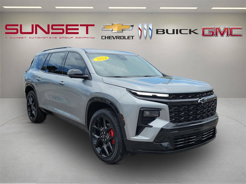 Used 2024 Chevrolet Traverse RS SUV