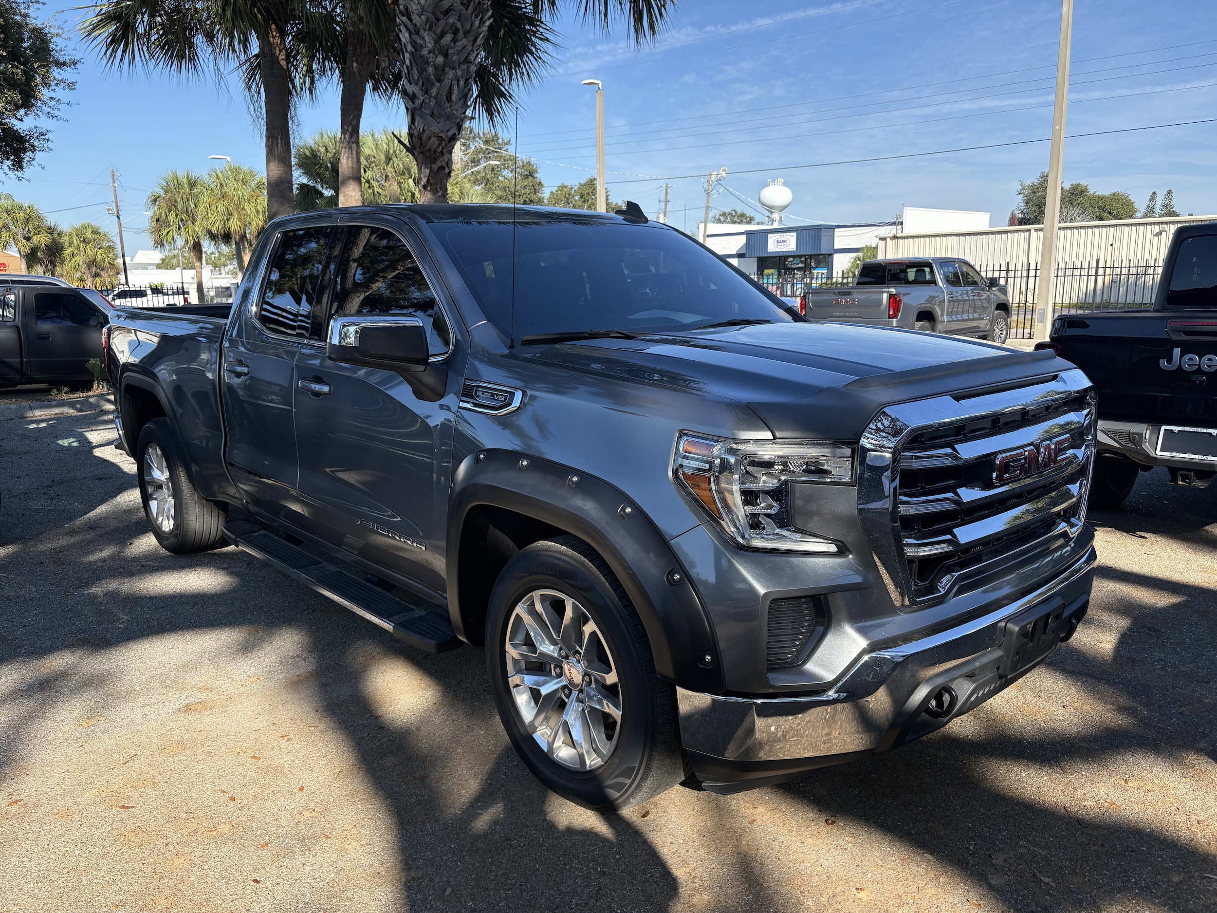 2020 GMC Sierra 1500 SLE's photo
