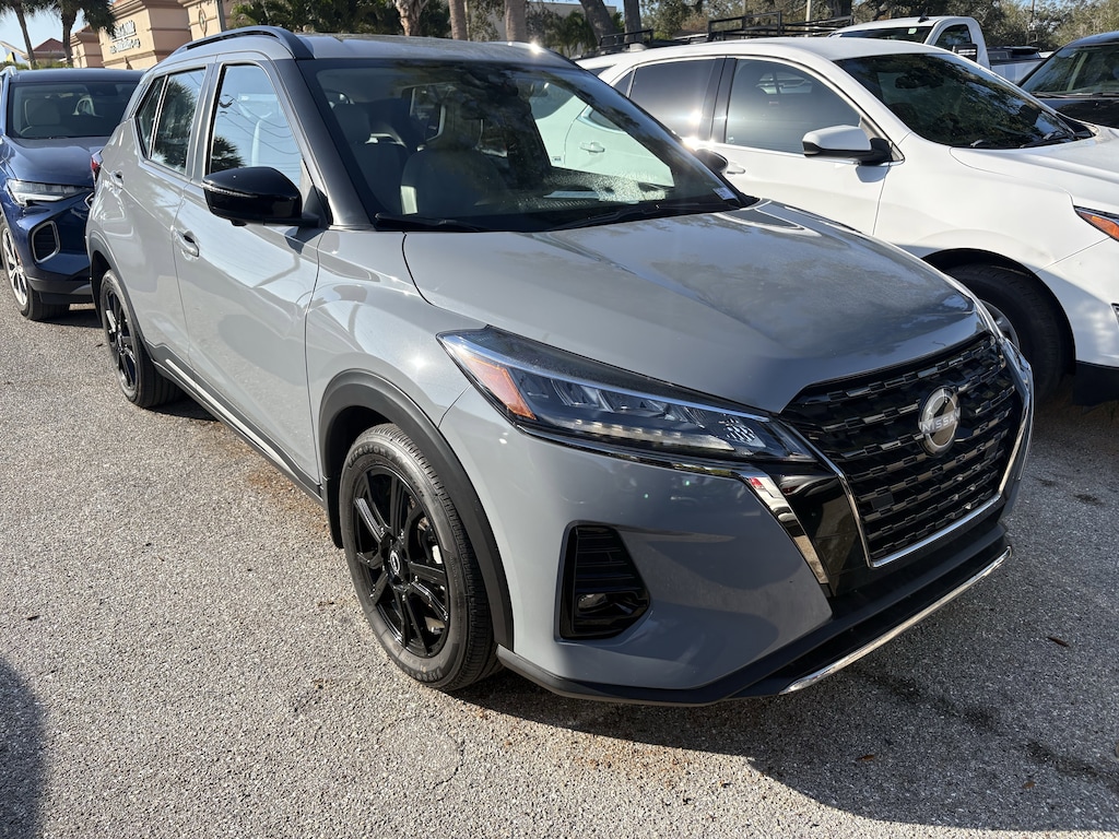 Used 2023 Nissan Kicks SR Xtronic CVT SUV
