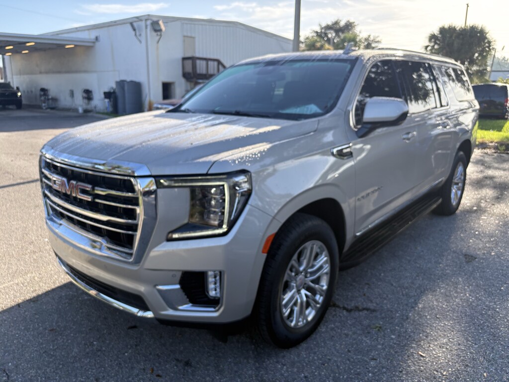 Used 2023 GMC Yukon XL SLT SUV