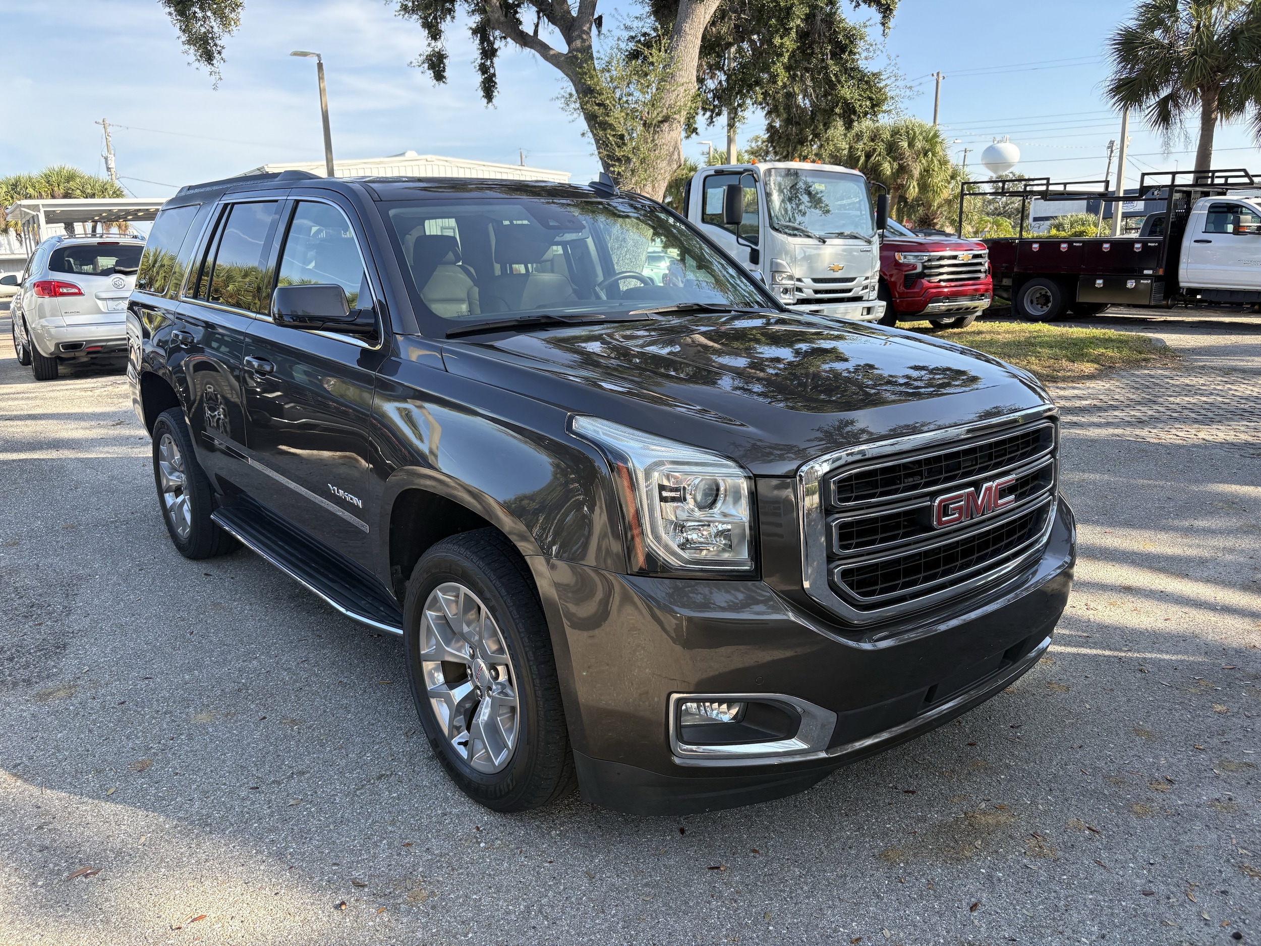 2020 GMC Yukon SLT's photo