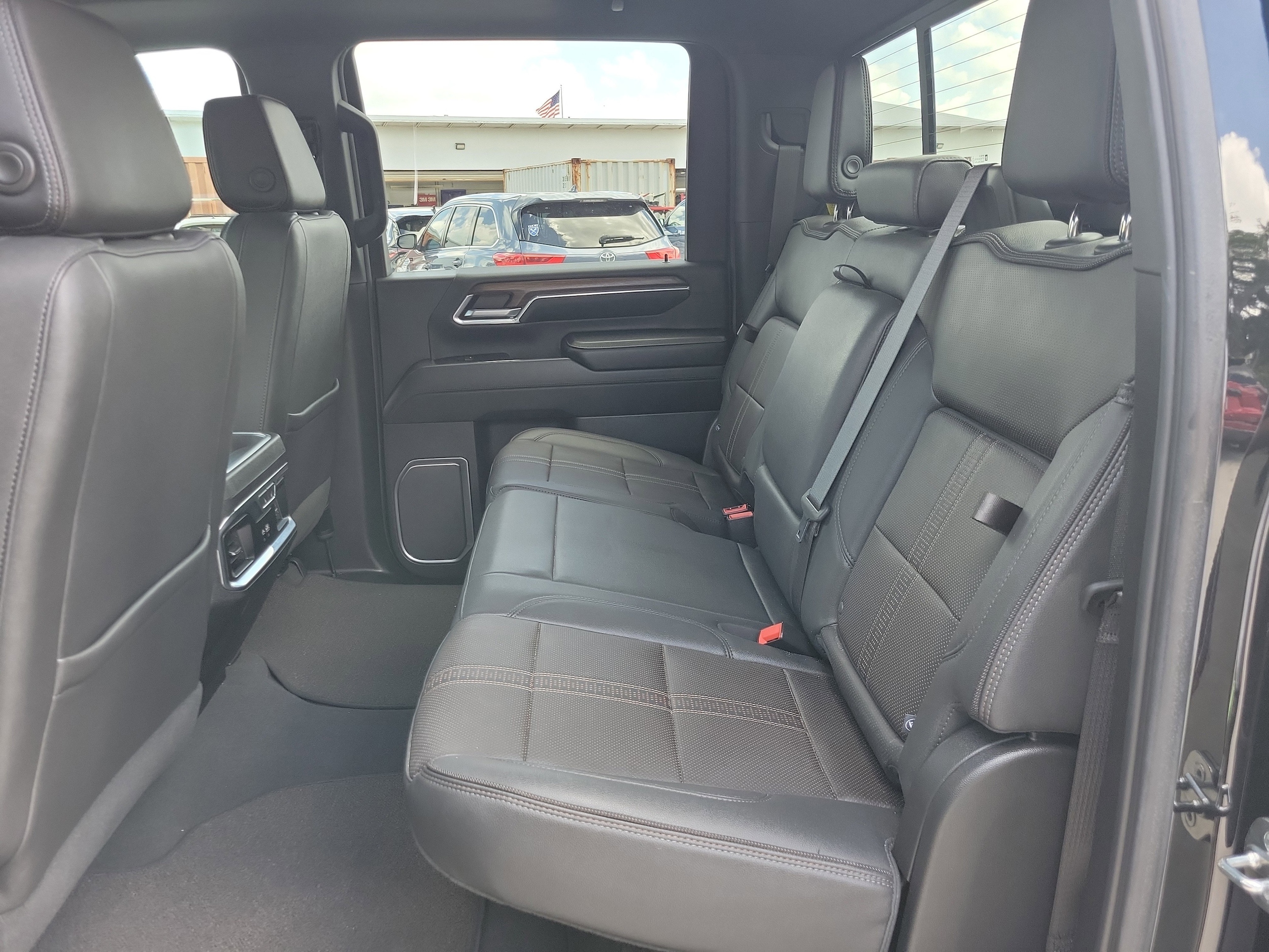 2024 Chevrolet Silverado 2500HD High Country - Photo 16