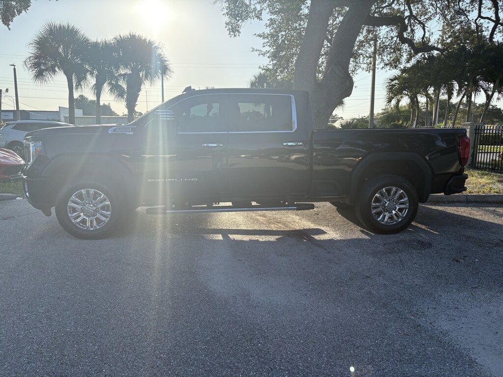 Used 2022 GMC Sierra 2500 HD Denali Truck