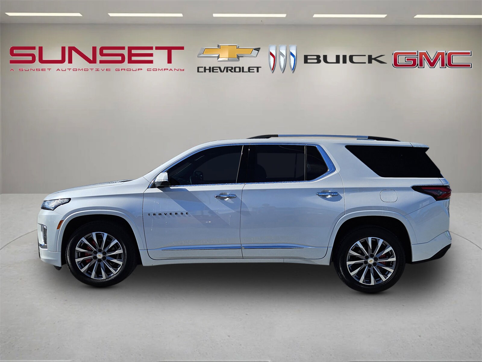 2023 Chevrolet Traverse Premier photo 4