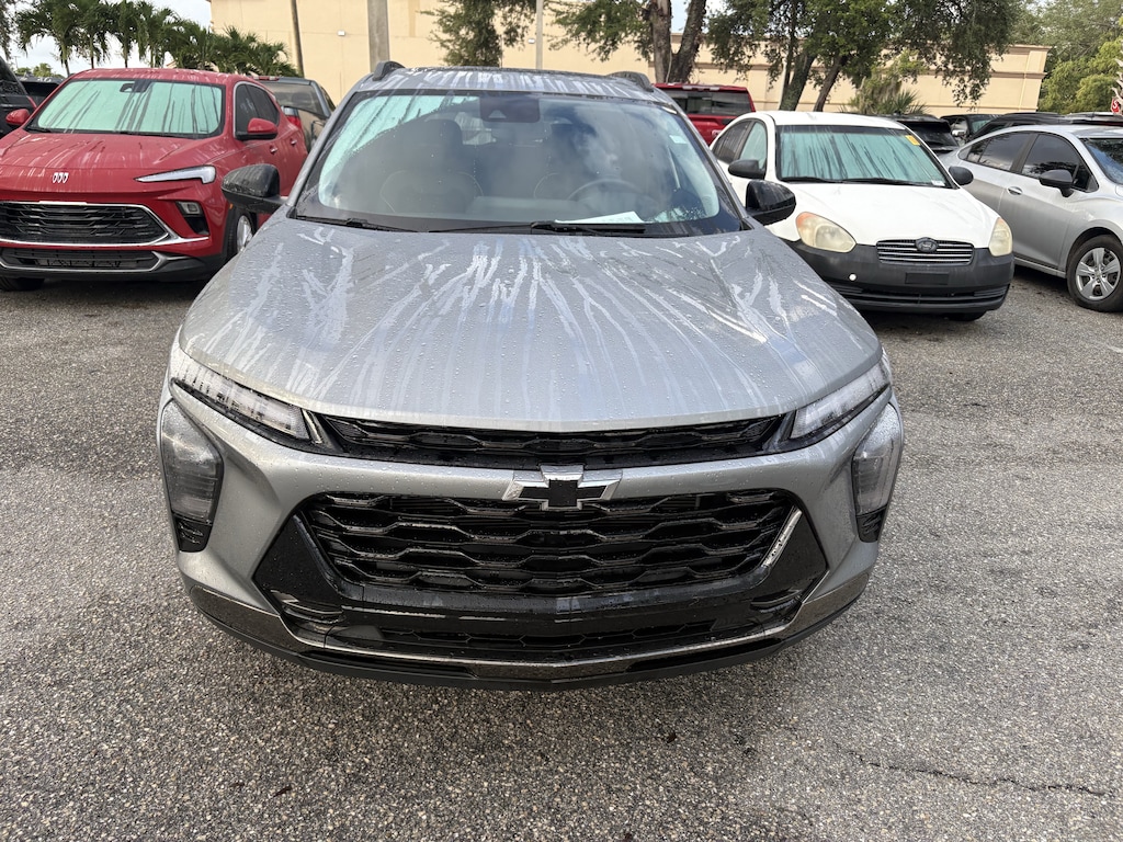 Used 2025 Chevrolet Trax Activ SUV