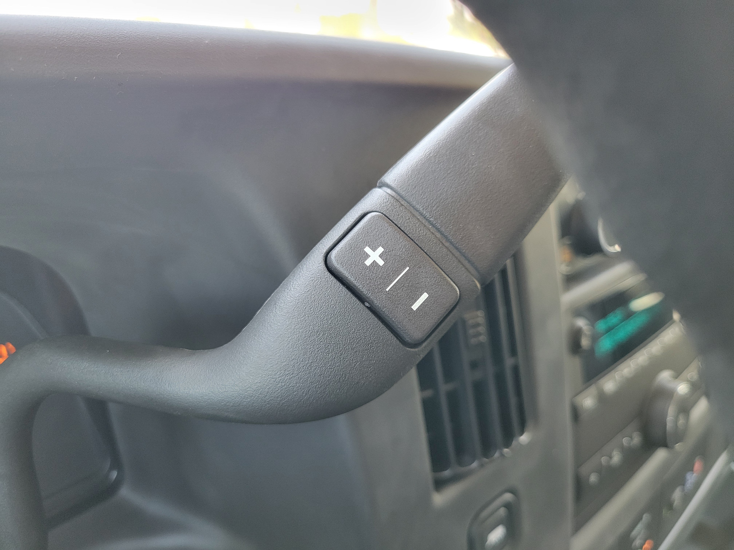 2025 Chevrolet Express Cargo Work Van - Photo 25
