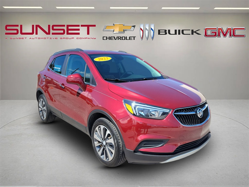 2022 Buick Encore Preferred's photo