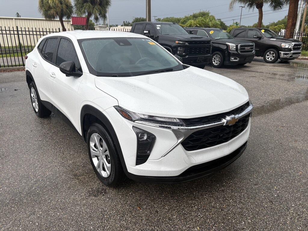 Used 2024 Chevrolet Trax LS SUV