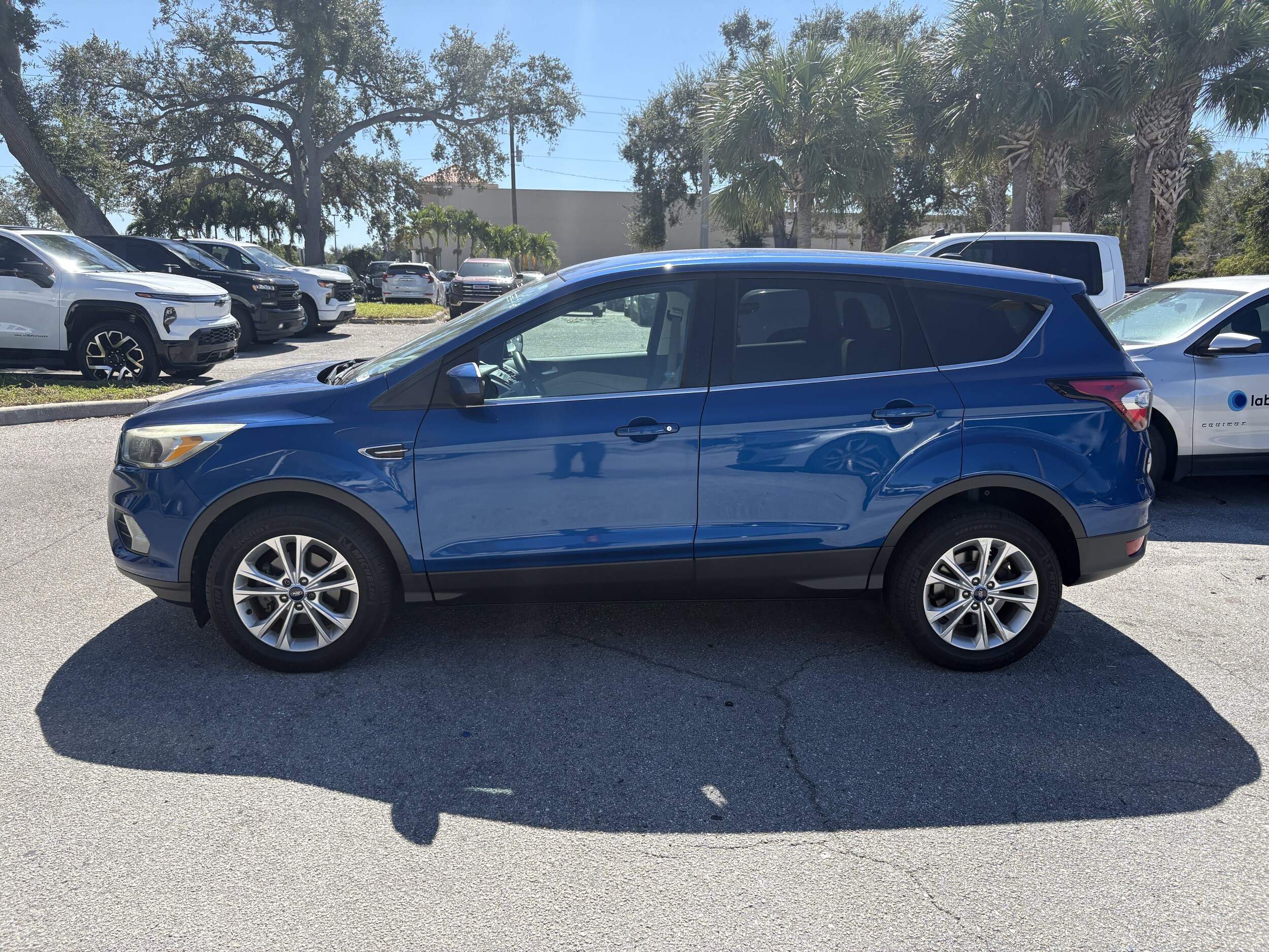 2017 Ford Escape SE photo 4