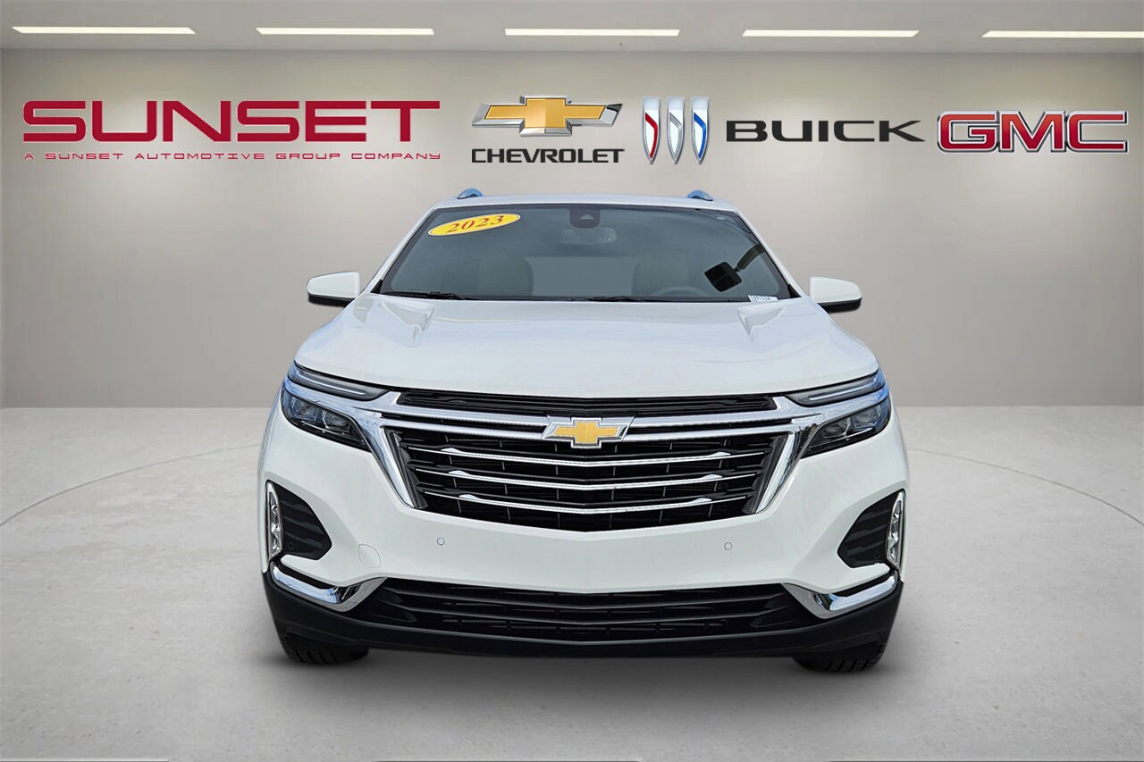 2023 Chevrolet Equinox Premier photo 2