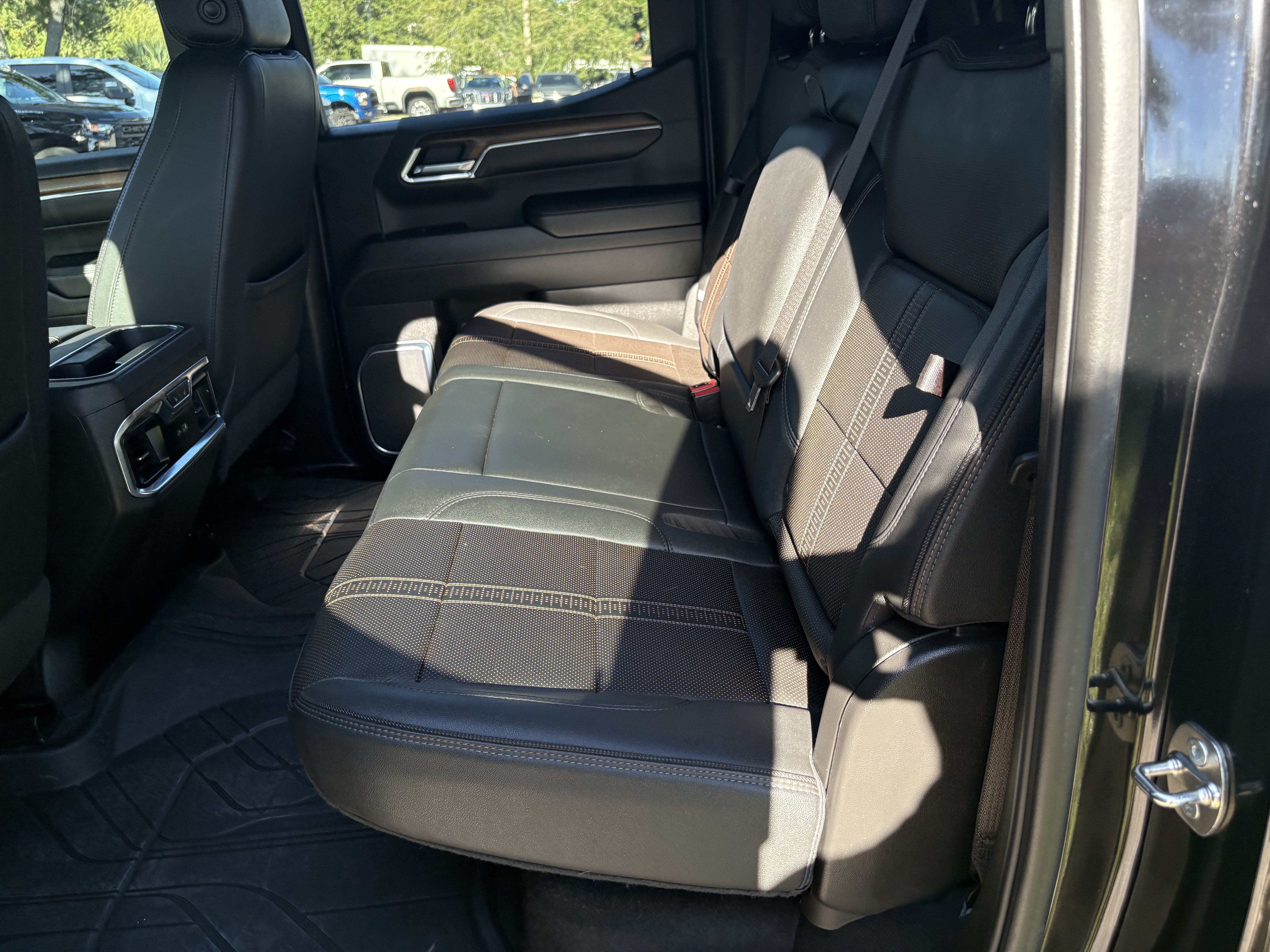 2024 Chevrolet Silverado 1500 High Country - Photo 9