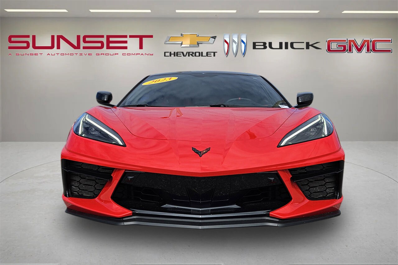 2023 Chevrolet Corvette Stingray 3LT photo 2