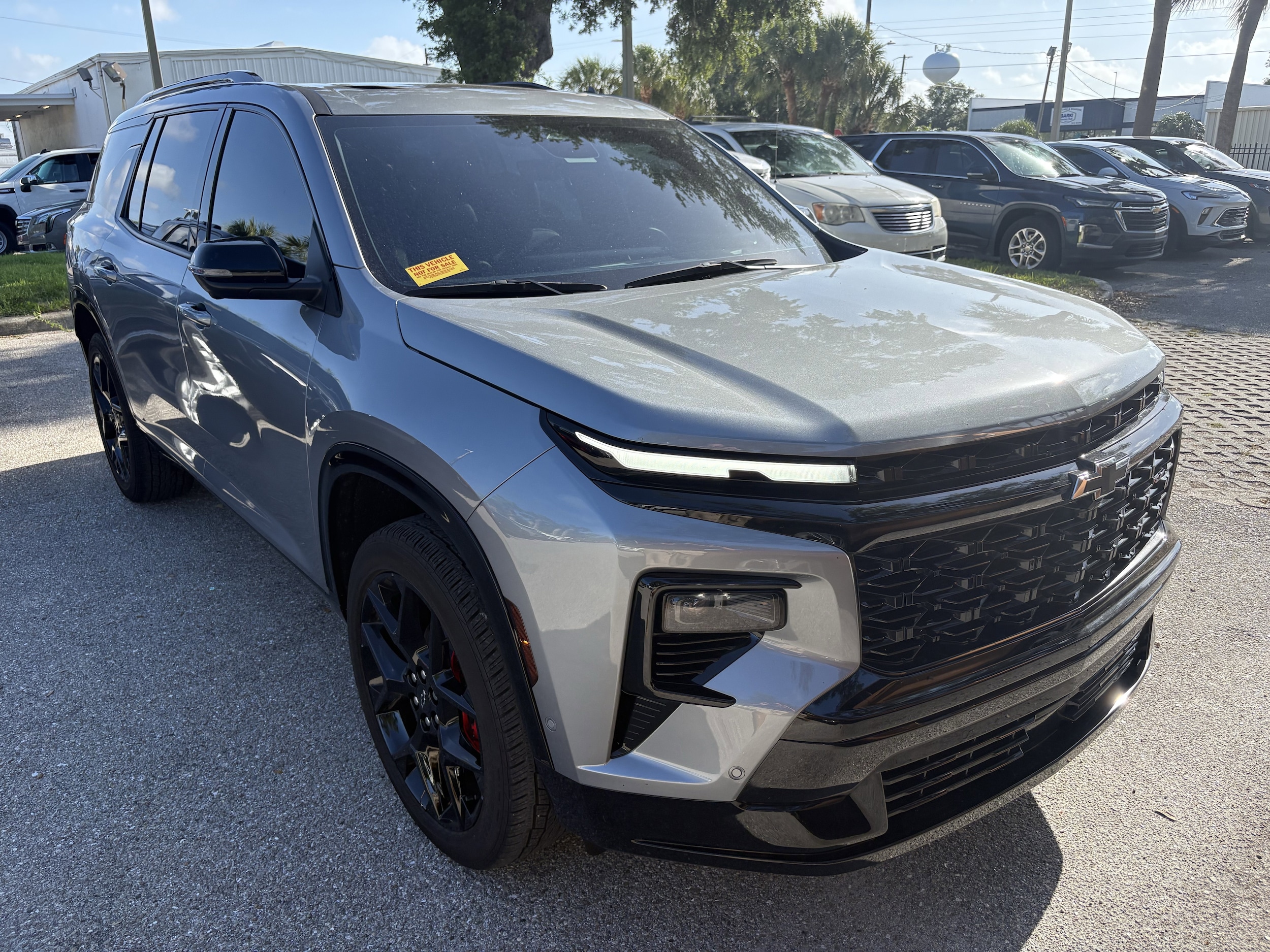 2024 Chevrolet Traverse FWD RS's photo