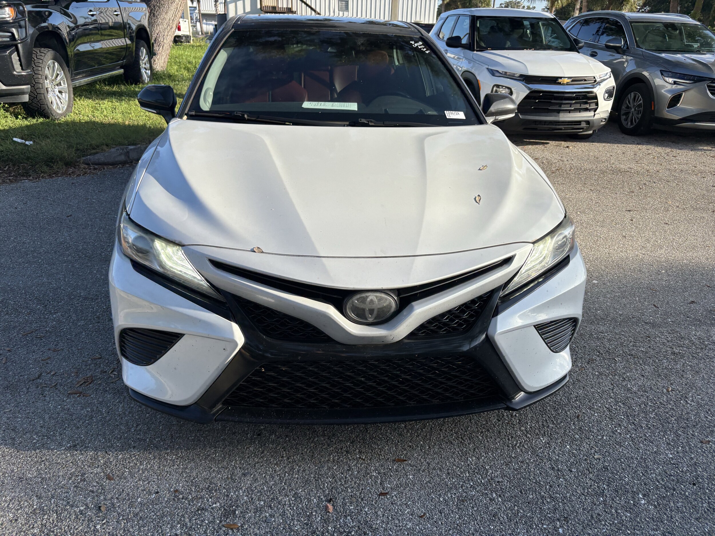 2019 Toyota Camry XSE V6 photo 4