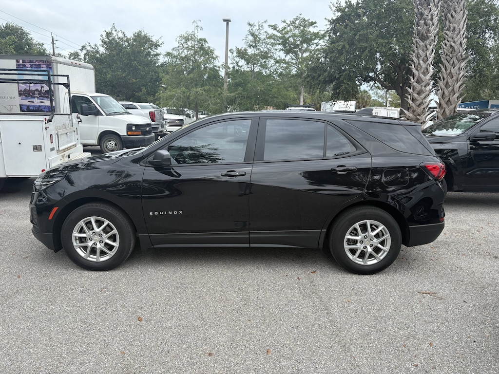 Used 2023 Chevrolet Equinox LS SUV