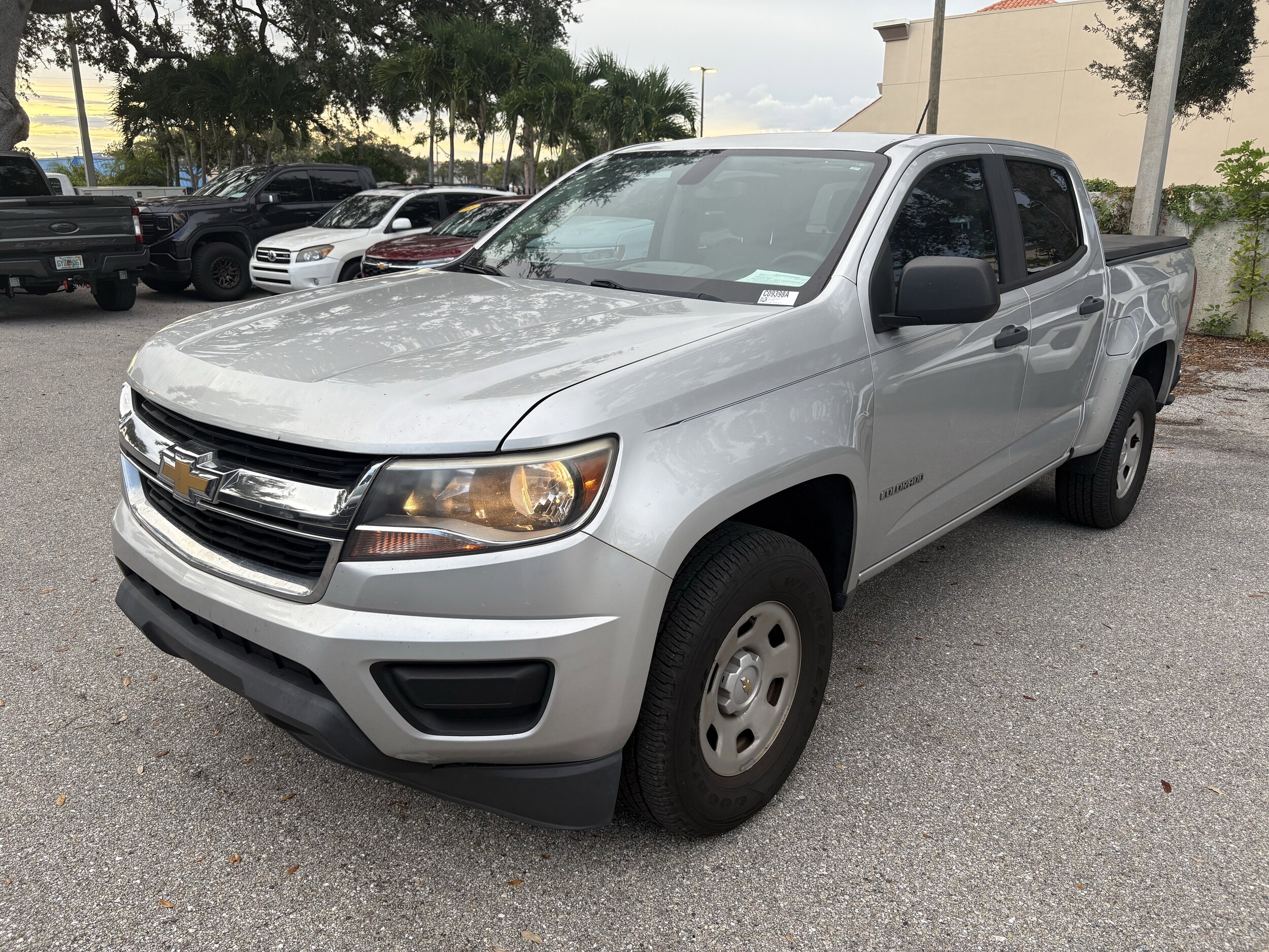 2018 Chevrolet Colorado Work Truck photo 3