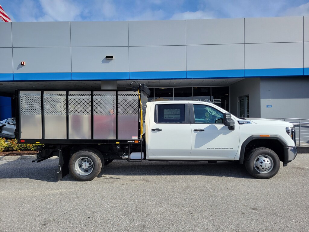 New 2025 GMC Sierra 3500 HD Chassis Cab Pro Truck