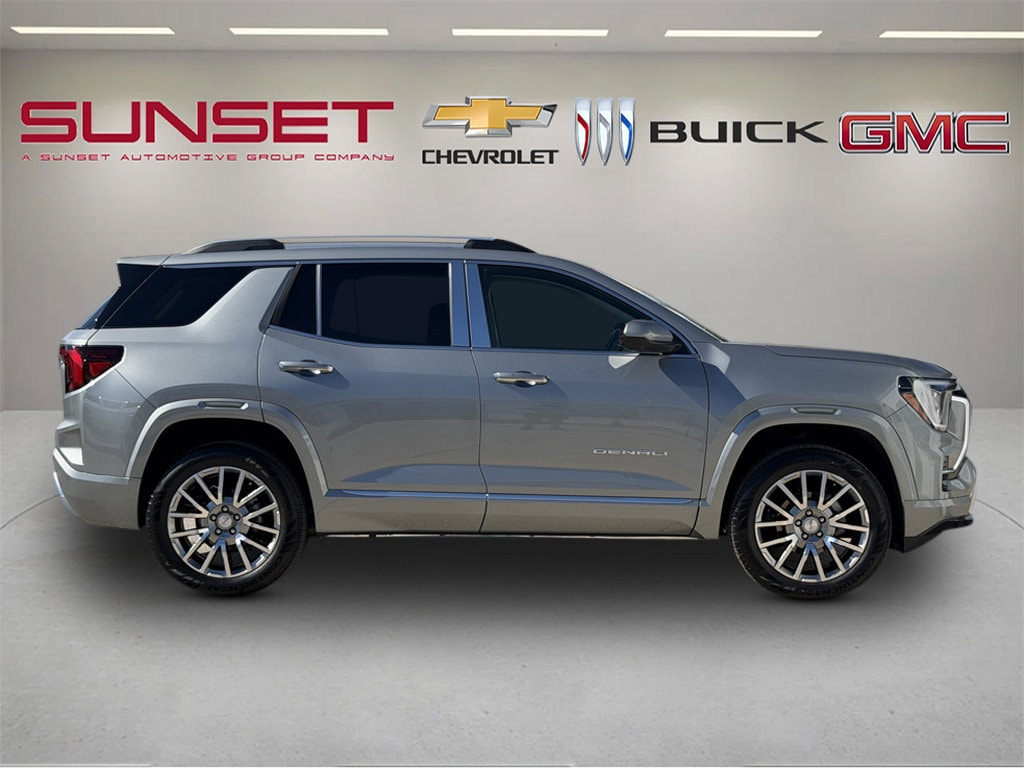 2026 GMC Terrain Denali - Photo 8