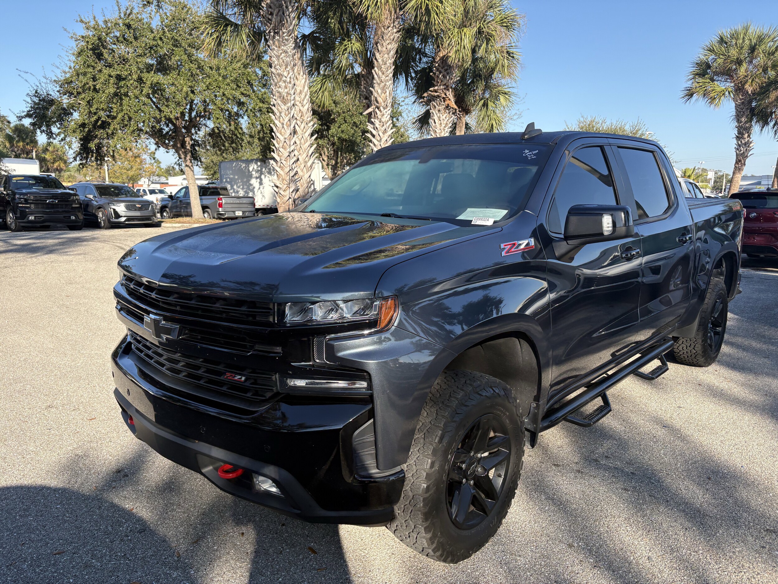 2020 Chevrolet Silverado 1500 LT Trail Boss photo 2