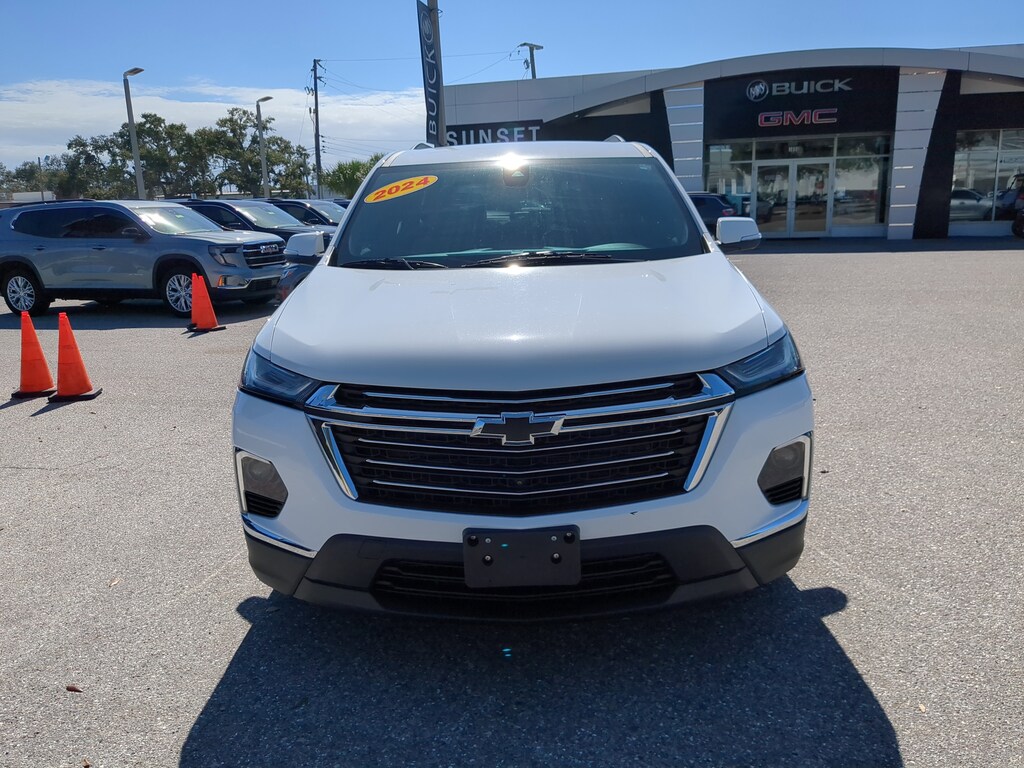Used 2024 Chevrolet Traverse Limited LT Cloth SUV