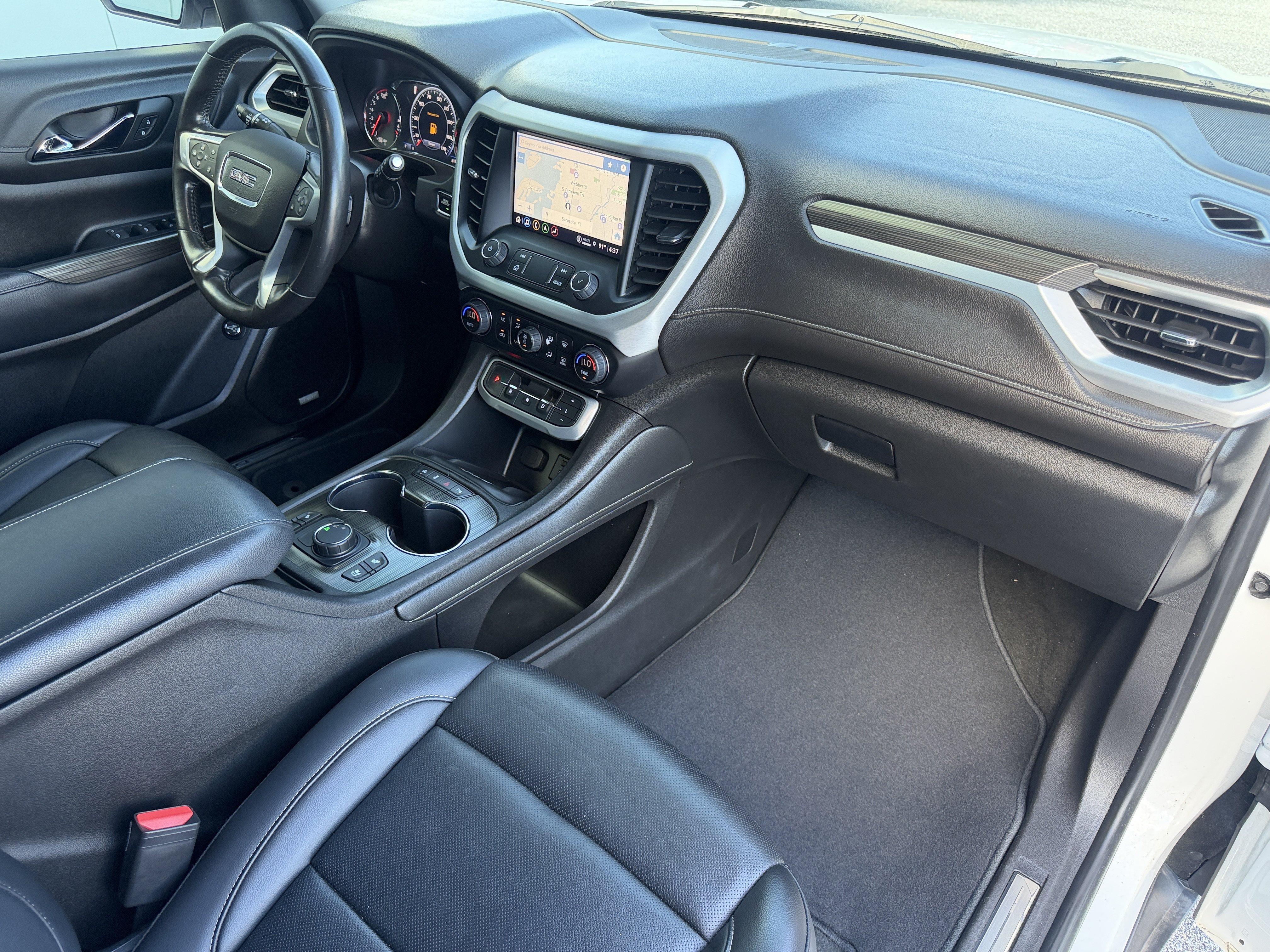 2022 GMC Acadia SLT - Photo 13