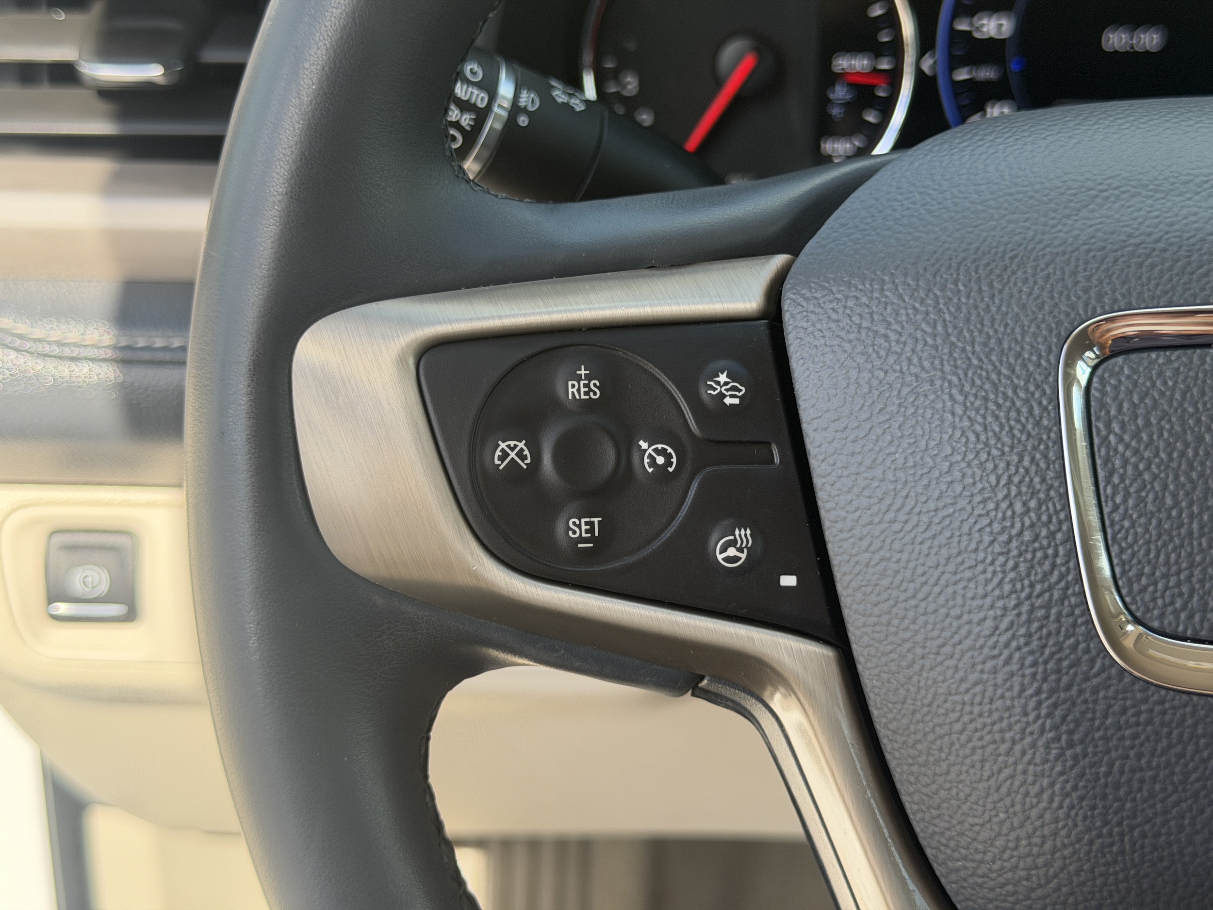 2023 GMC Acadia Denali - Photo 33