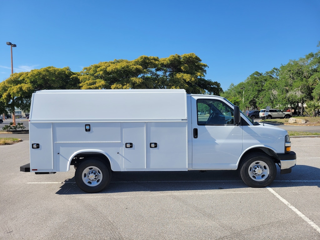 New 2025 Chevrolet Express Cutaway 3500 1WT Cutaway Van