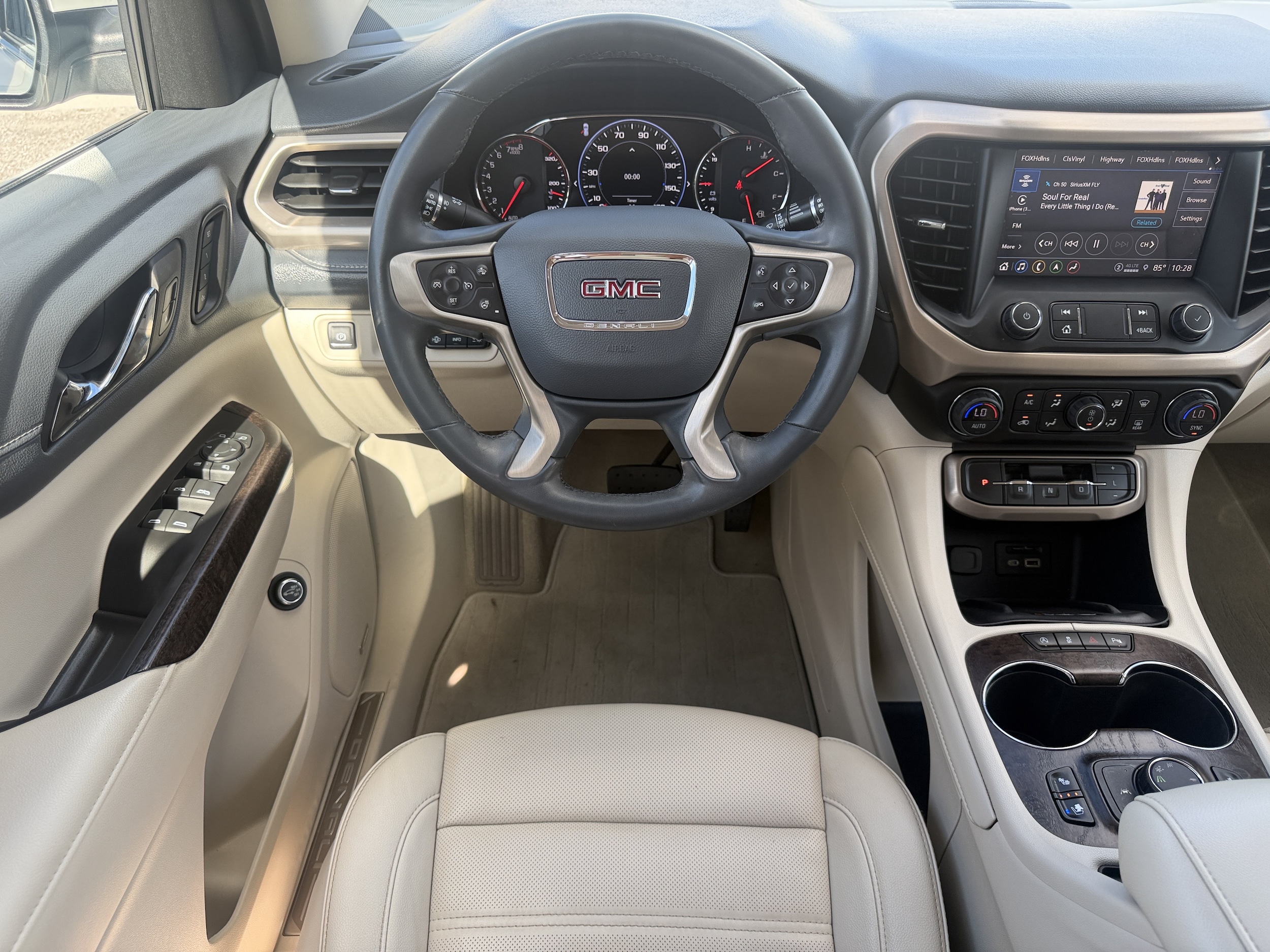 2023 GMC Acadia Denali - Photo 15