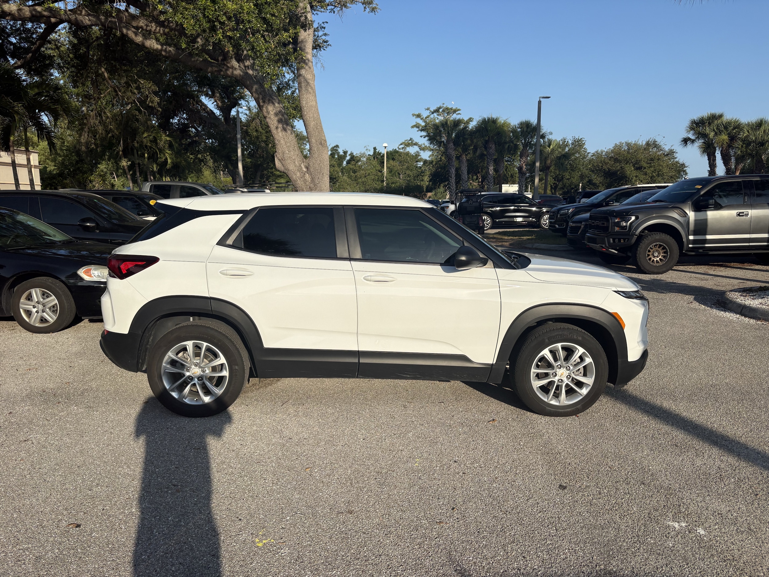2024 Chevrolet TrailBlazer LS - Photo 8