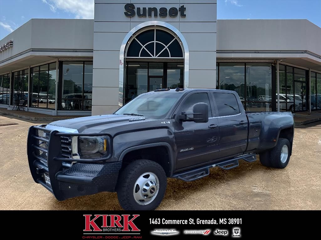 2015 GMC Sierra 3500 SLE's photo