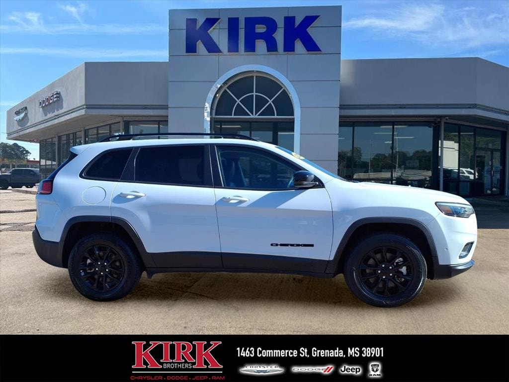 Used 2023 Jeep Cherokee Altitude Lux SUV