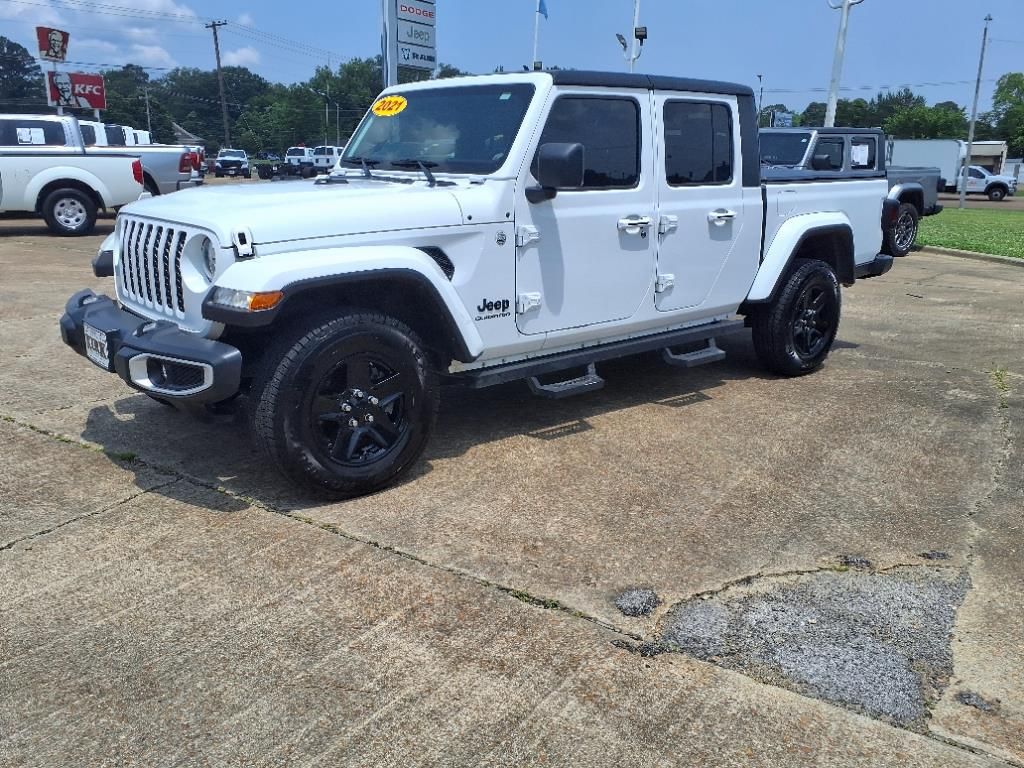 Used 2021 Jeep Gladiator Sport S with VIN 1C6HJTAG5ML599602 for sale in Grenada, MS