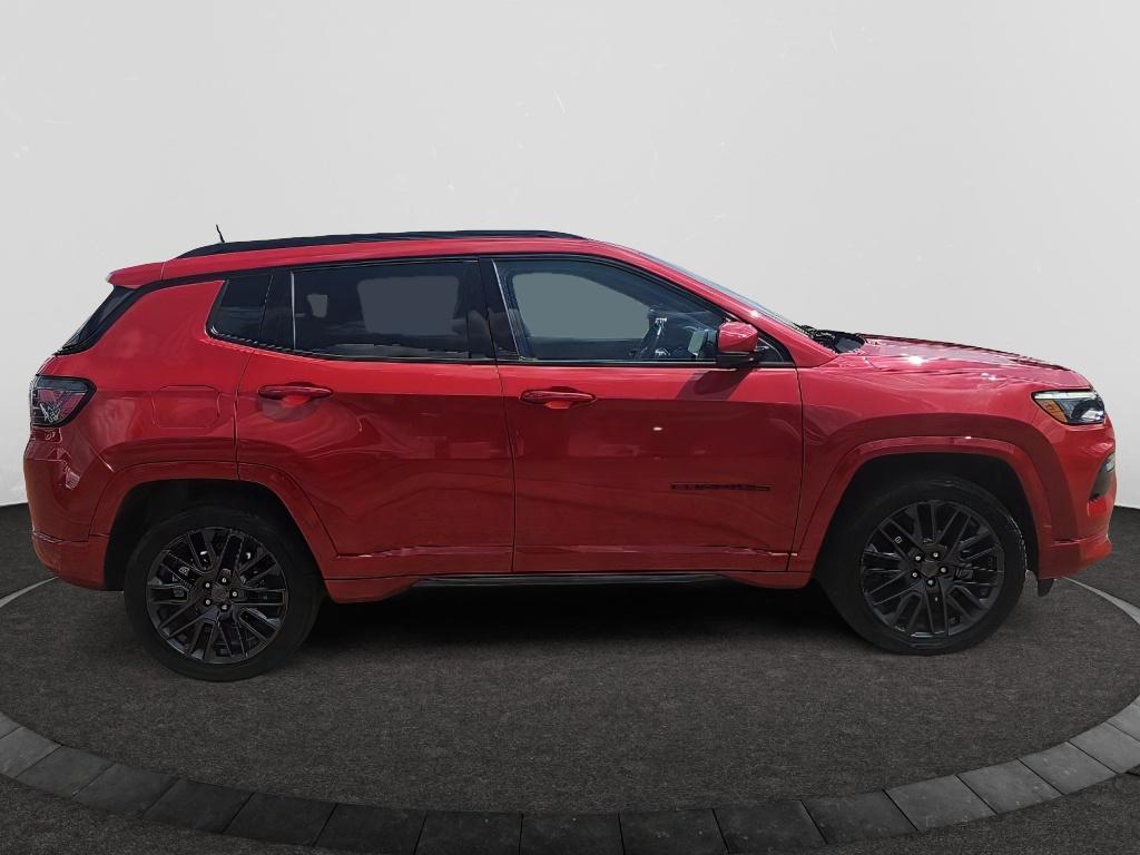2022 Jeep Compass Limited photo 4