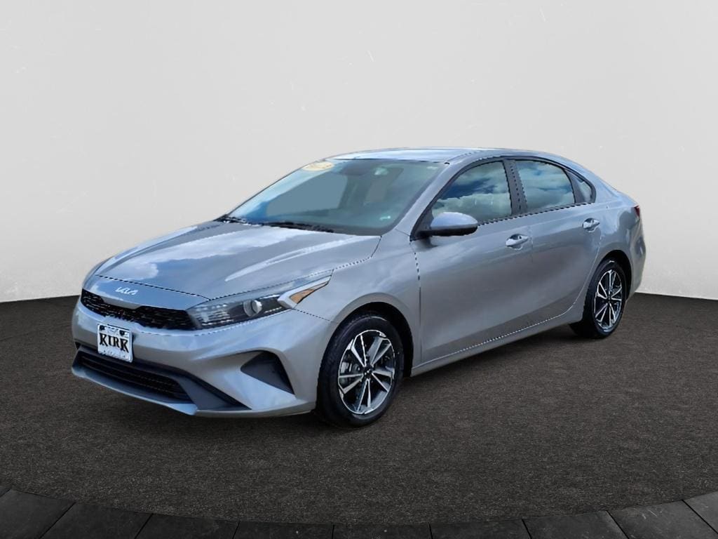 Used 2022 Kia FORTE LXS with VIN 3KPF24AD6NE483697 for sale in Grenada, MS