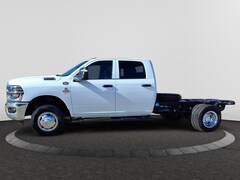 2026 Ram 3500 Chassis Cab TRADESMAN CREW   4X4 60' CA Pickup