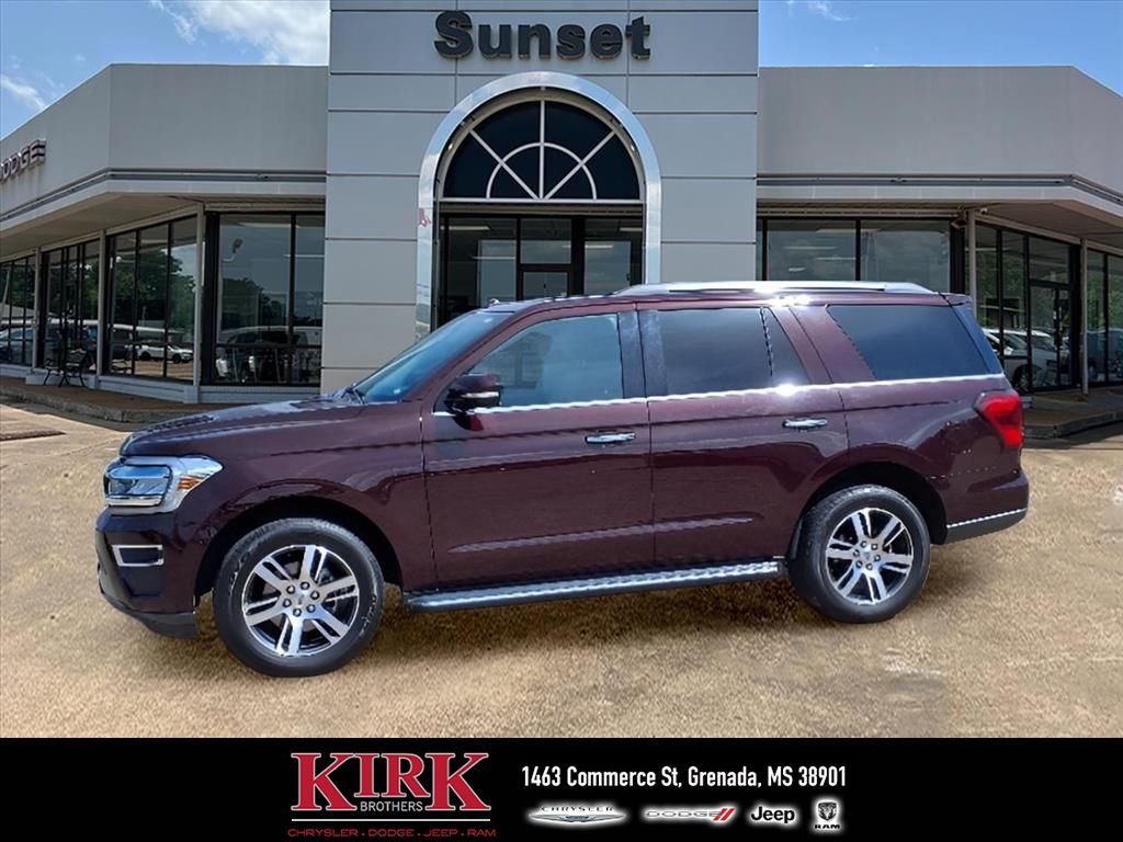 2023 Ford Expedition Limited's photo