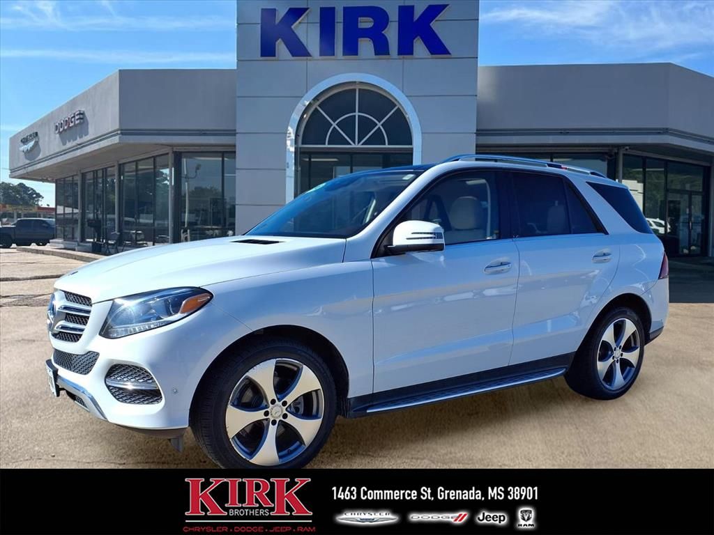 2016 Mercedes-Benz GLE-Class GLE350's photo