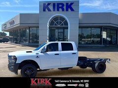 2026 Ram 3500 Chassis Cab TRADESMAN CREW   4X4 60' CA Pickup