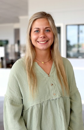 Staff member Robyn Makely from f6cd50ac44d7