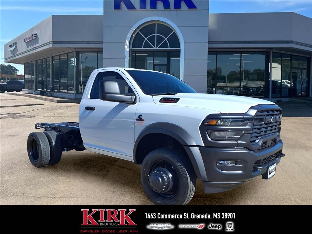 2026 Ram 4500 Tradesman photo 3
