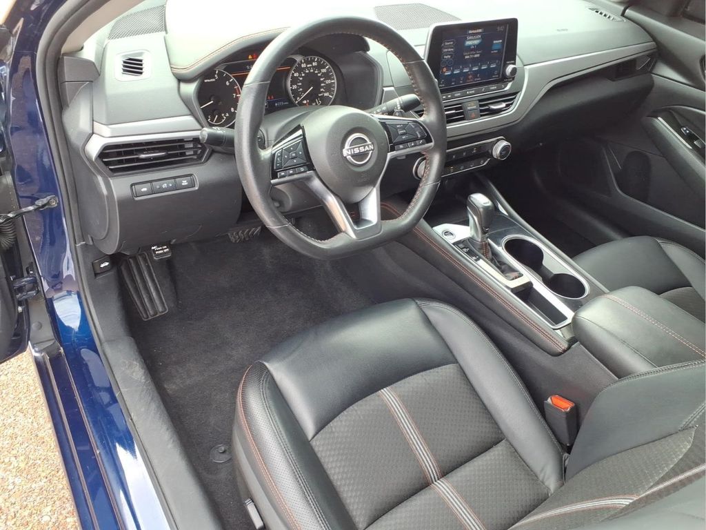 2024 Nissan Altima SR - Photo 12