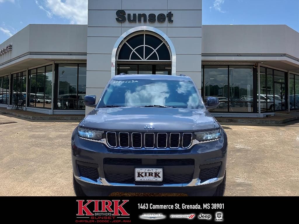 2021 Jeep Grand Cherokee L photo 3