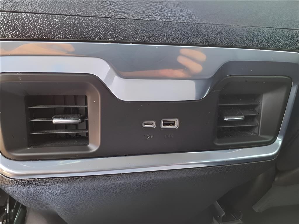 2023 Chevrolet Silverado 1500 LTZ - Photo 15