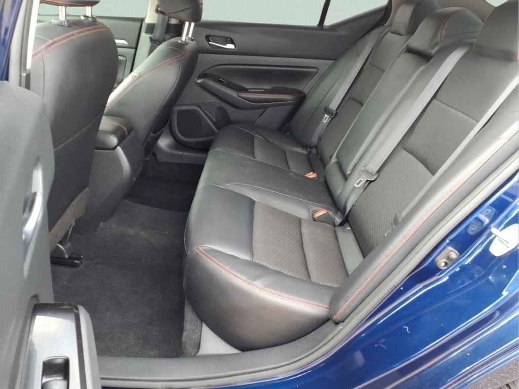 2024 Nissan Altima SR - Photo 9