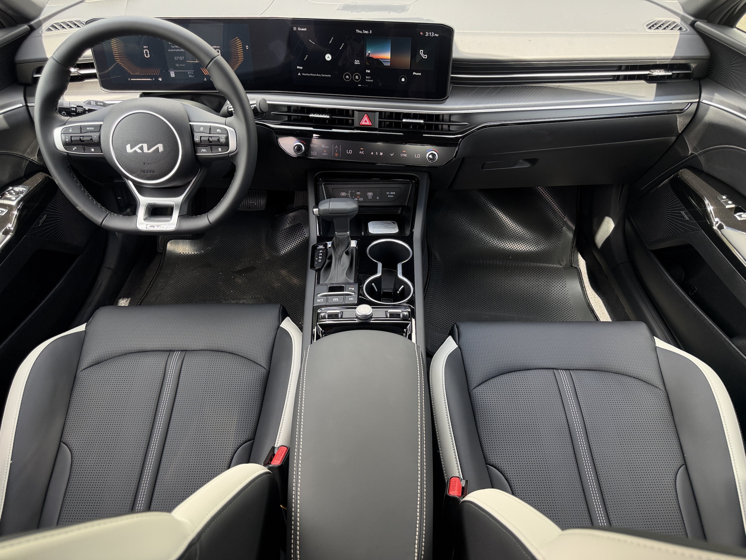 2026 Kia K5 GT-Line - Photo 13