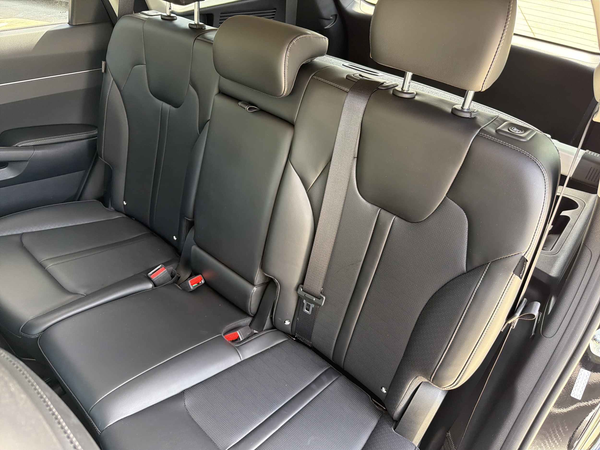 2024 Kia Sorento S - Photo 19