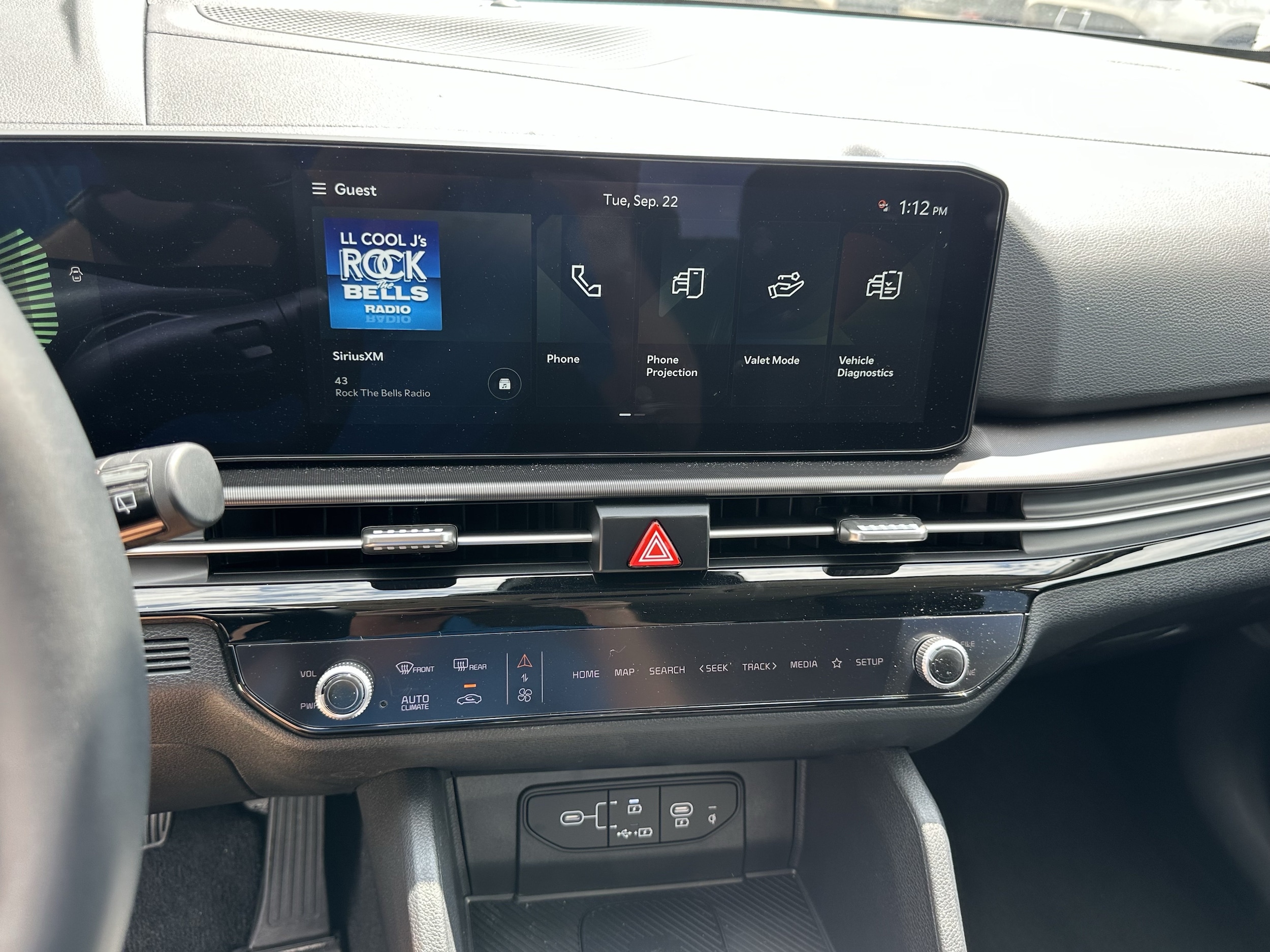 2026 Kia Sportage EX - Photo 23