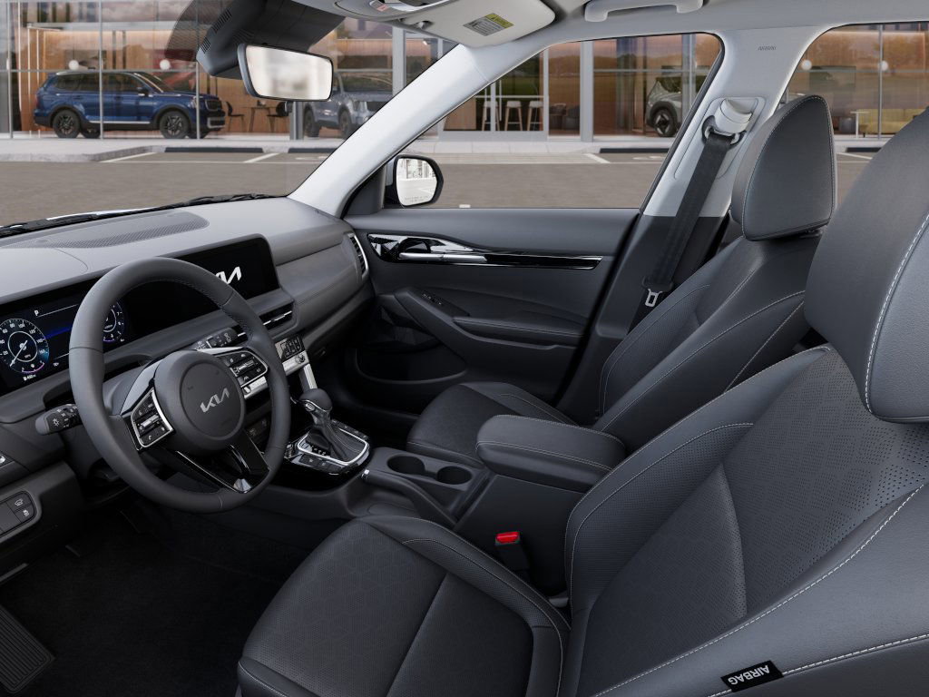 2025 Kia Seltos EX - Photo 17