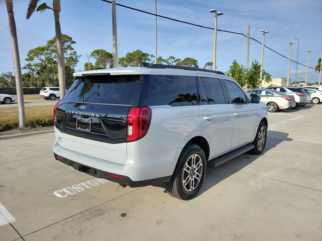 Used 2025 Ford Expedition Active SUV