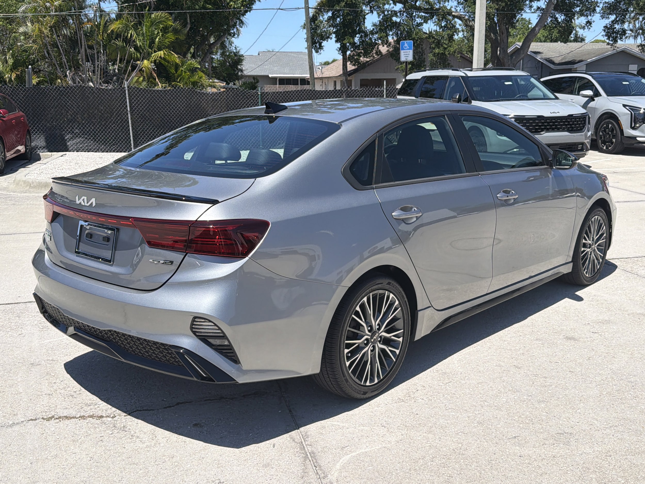 2022 Kia FORTE GT-Line - Photo 7